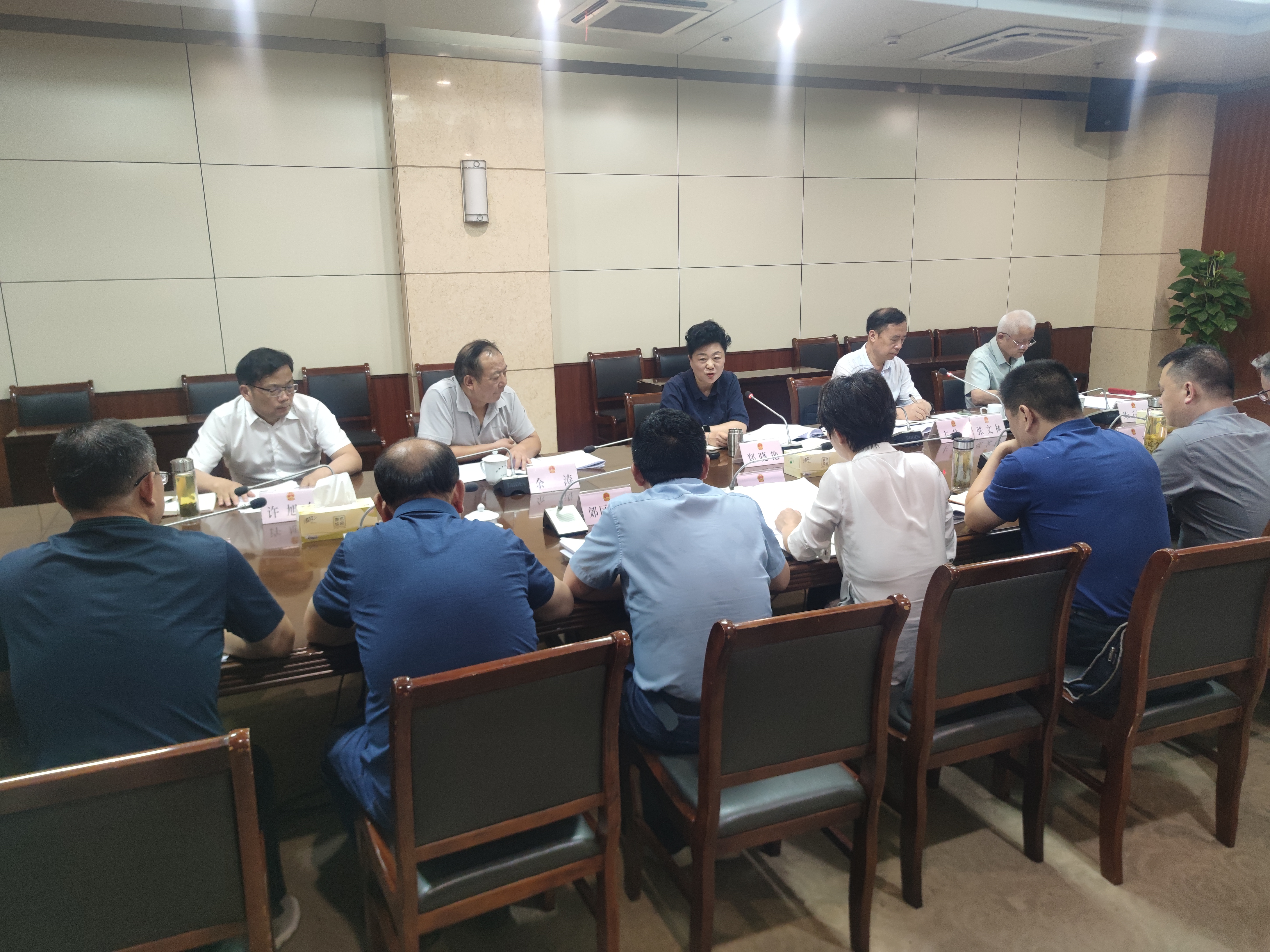郑晓艳参加全民健身条例执法检查动员会