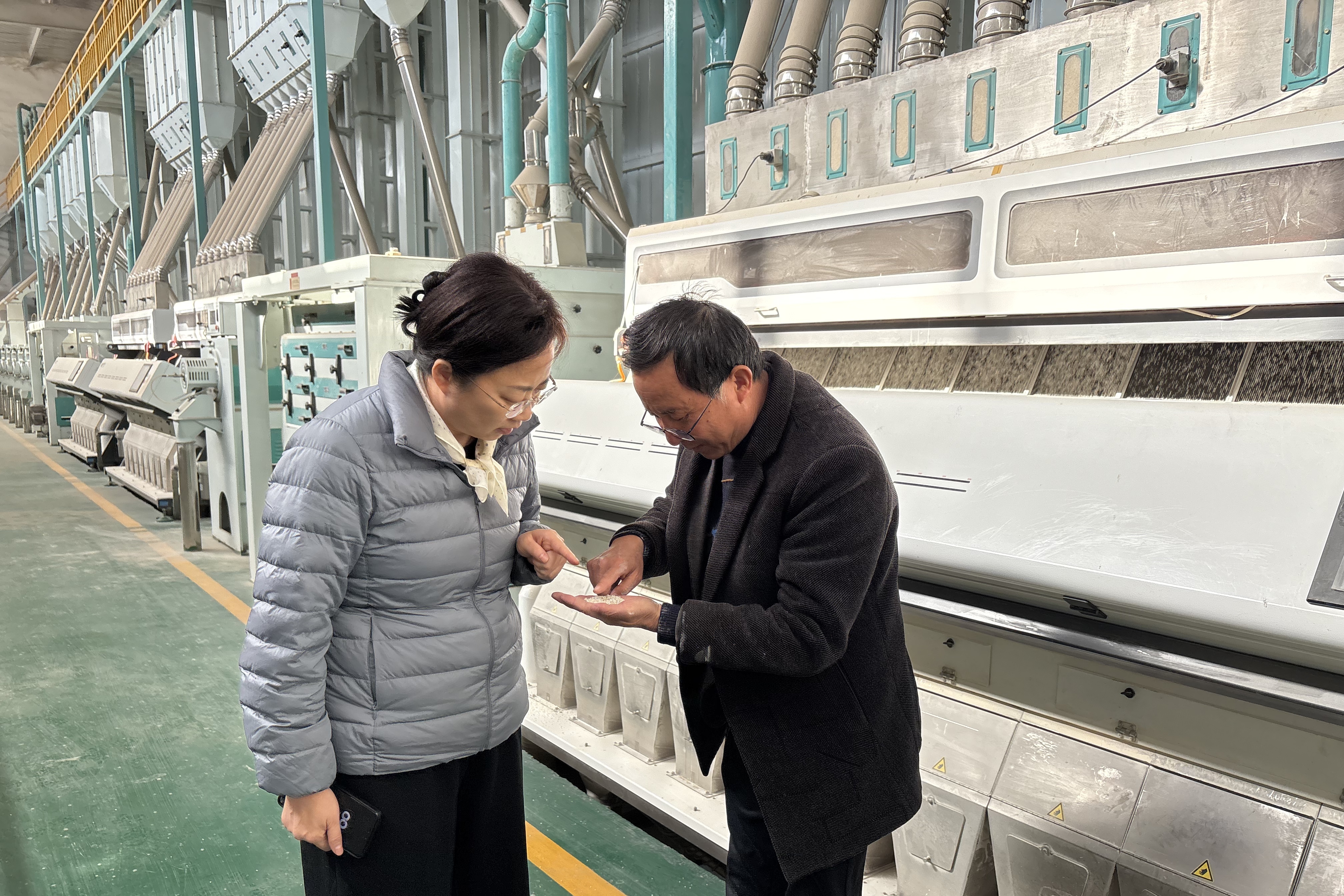 张琼走访联系新型农业经营主体