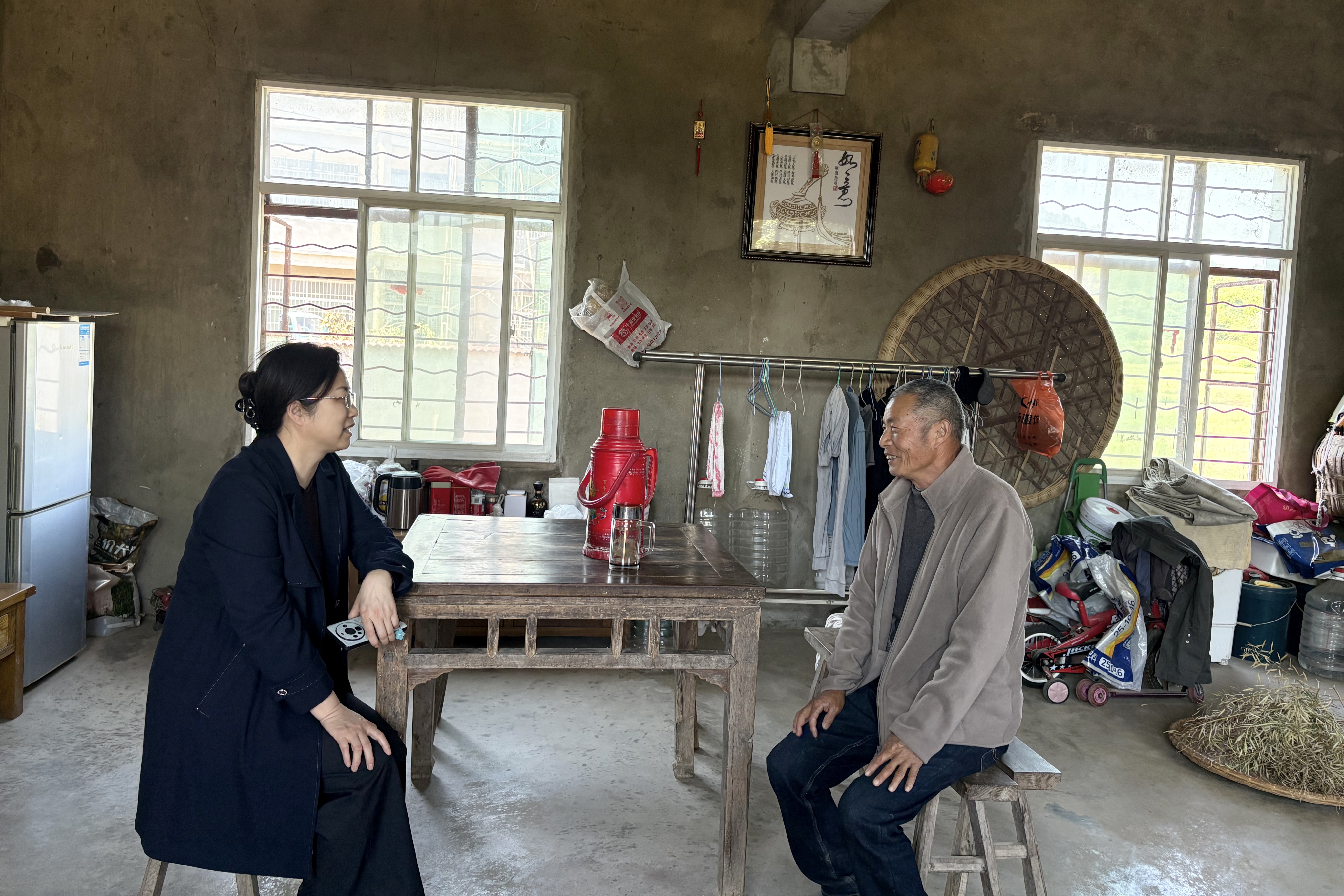 张琼赴联系村调研乡村振兴工作