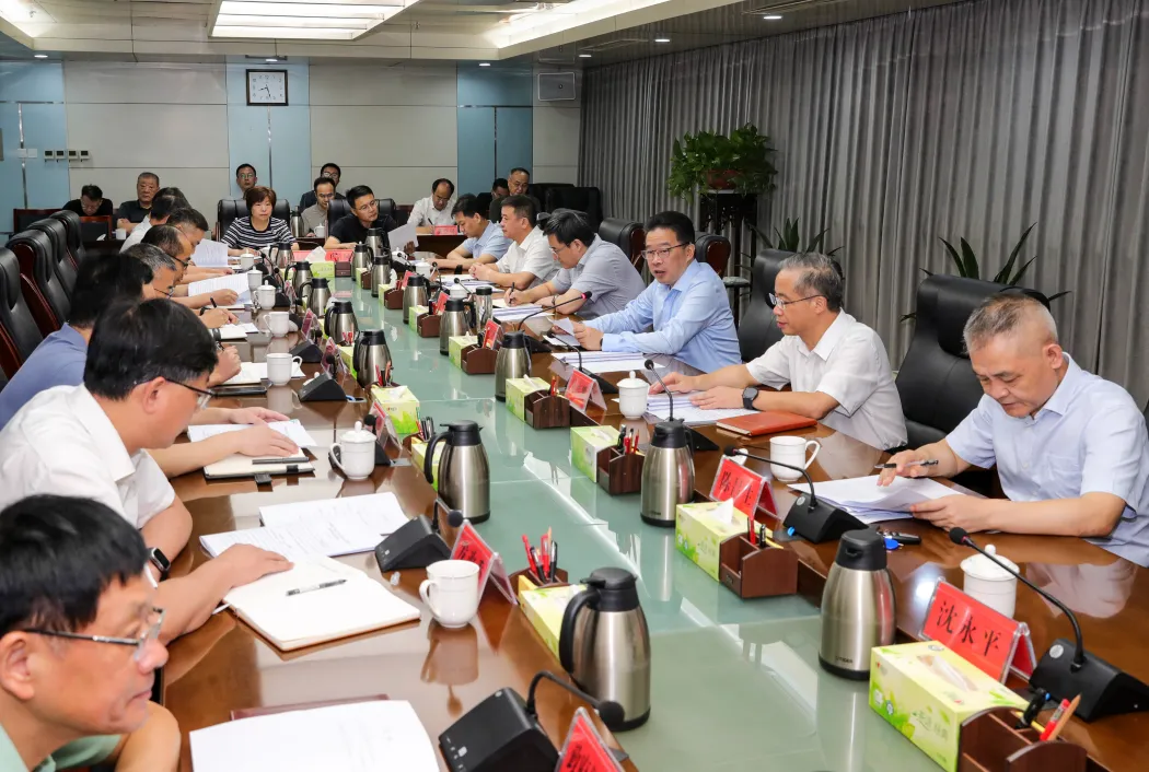 精准务实办 具体深入抓  更好为转型助力让群众满意