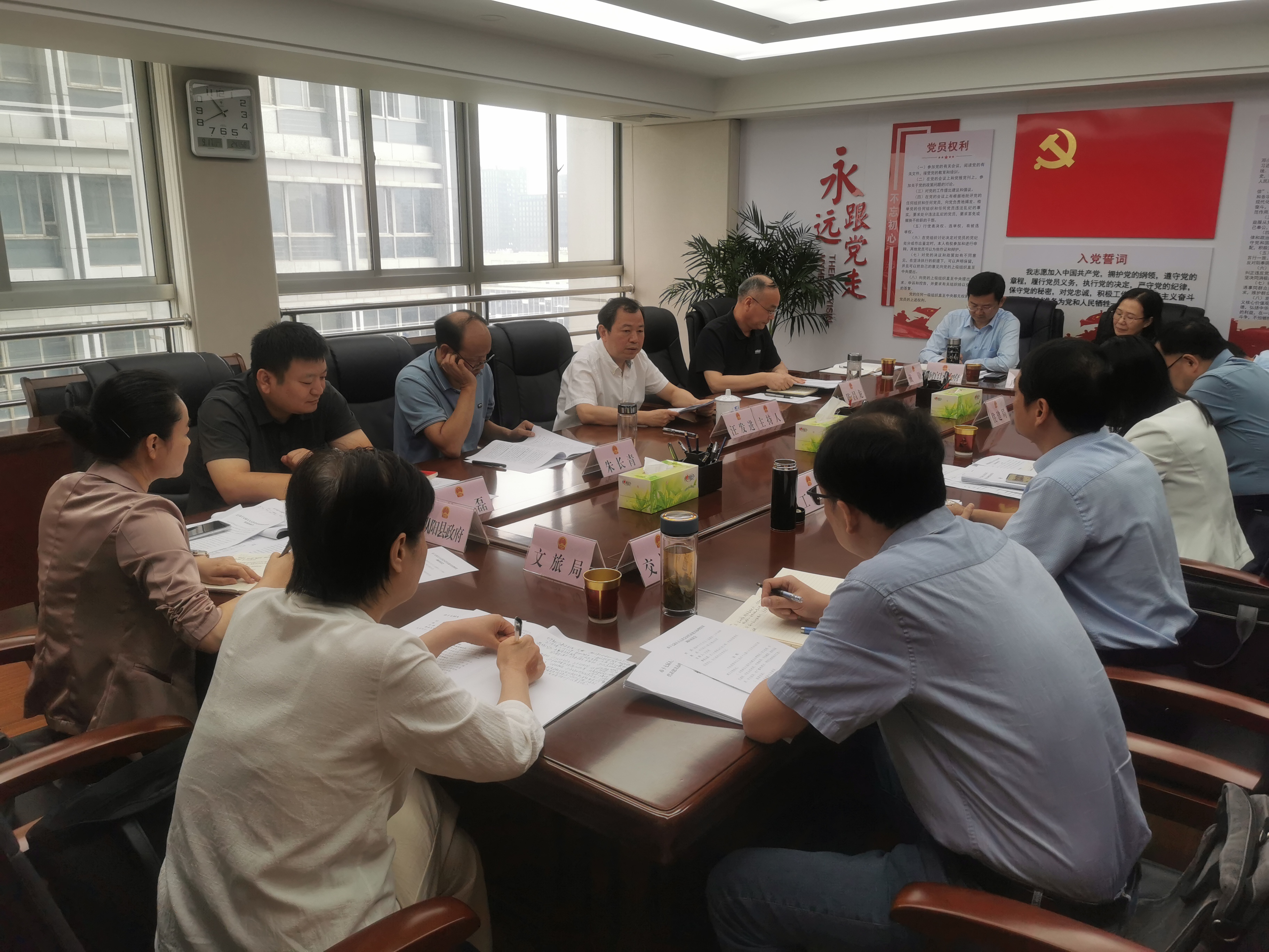 汪发进主持召开市十七届人大五次会议代表建议办理情况调研座谈会
