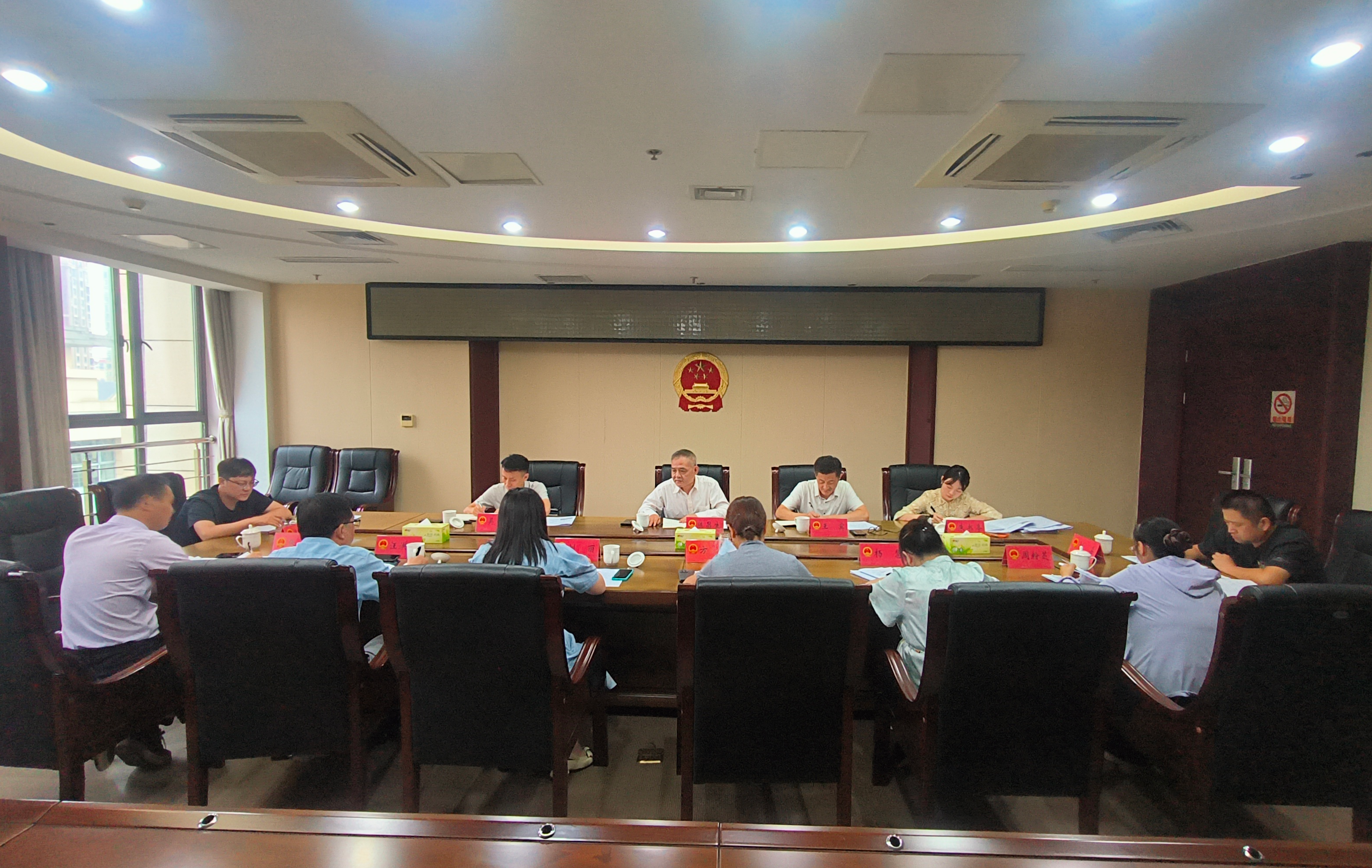 陈昌生参加《铜陵市社区医疗卫生服务促进条例（修改初稿）》征求意见座谈会