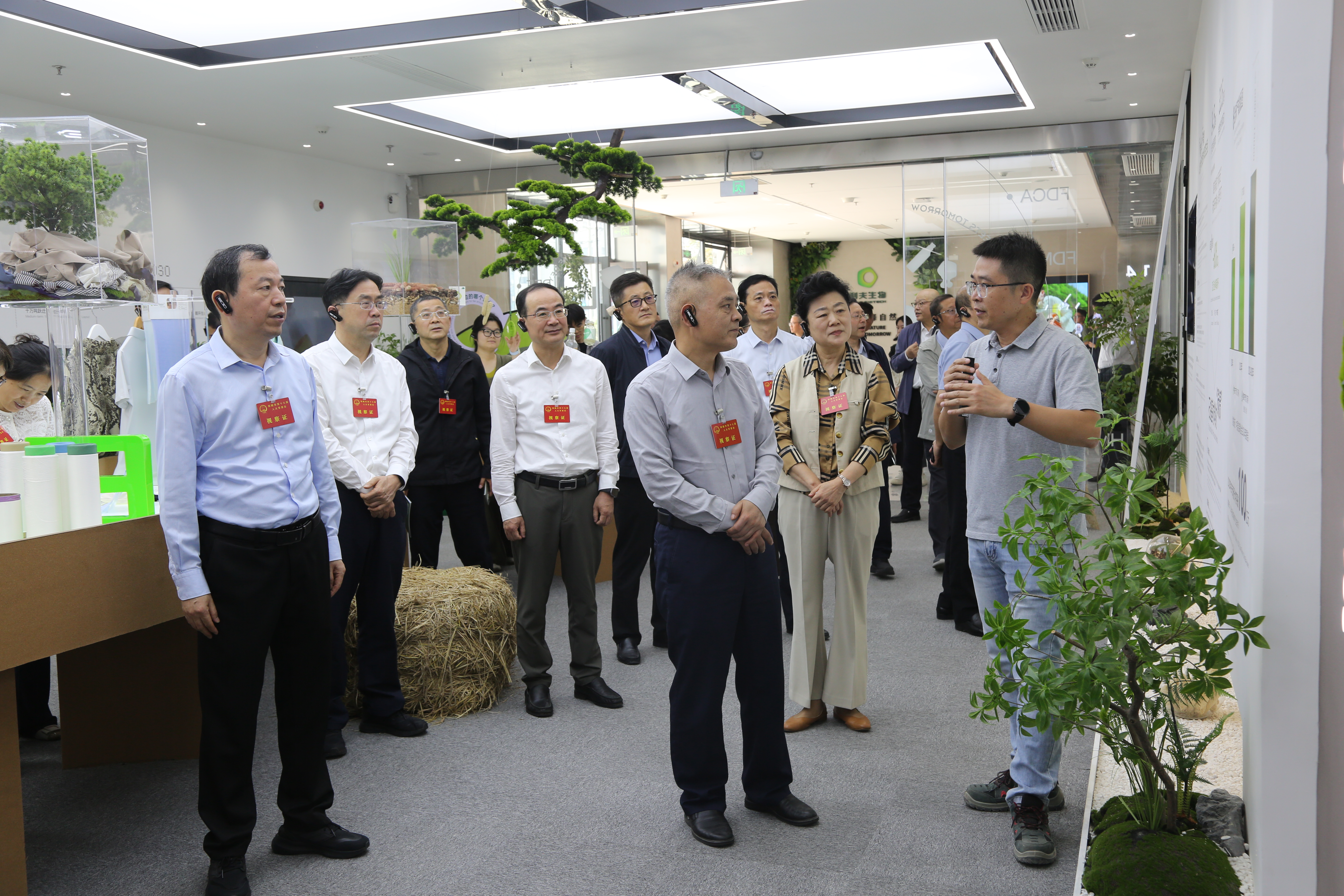 市人大常委会集体视察重大项目建设情况